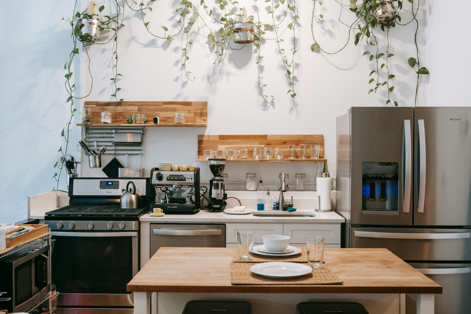 Premium Kitchen Decor Ideas That Look Expensive on a Budget